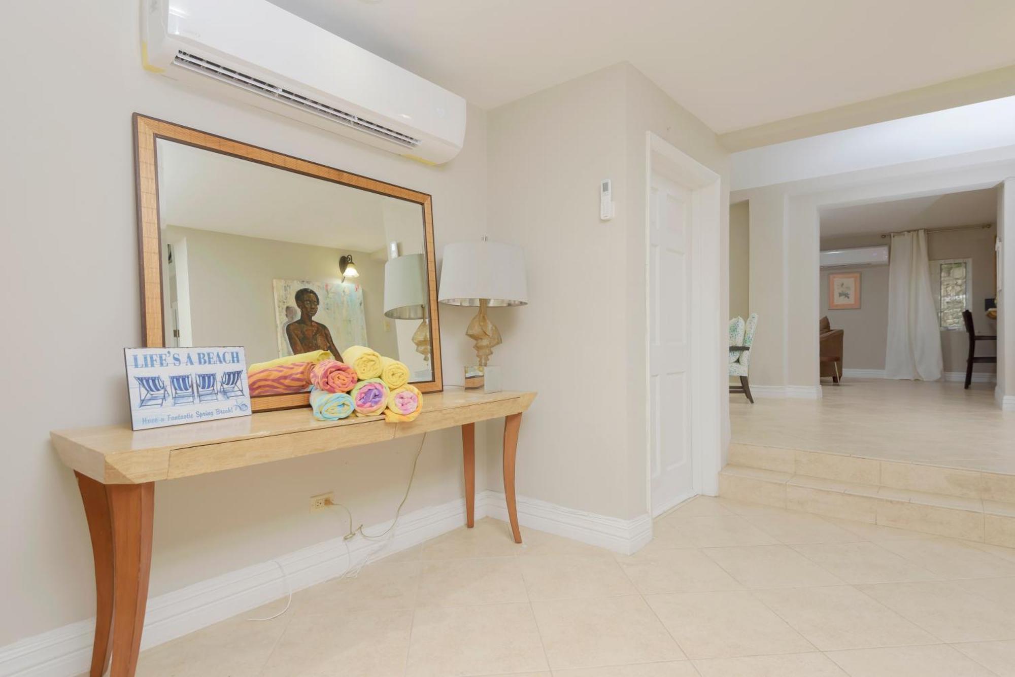 Silk Cotton Villas Nassau Exterior foto